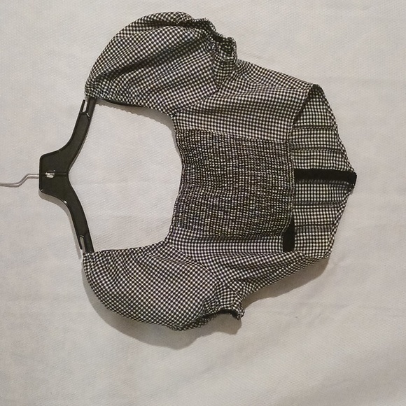 O.L.M crop top - Picture 4 of 4